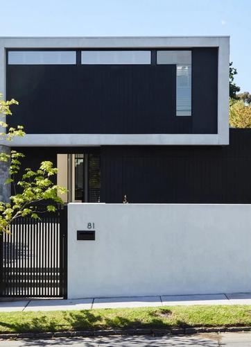 Contemporary Facade On Sloping Block In Glen Iris